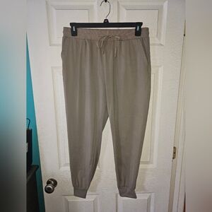 Stylish Tan Jogger Pants Rachel Zoe Size Large